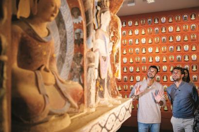 而离队的两 而离队的两