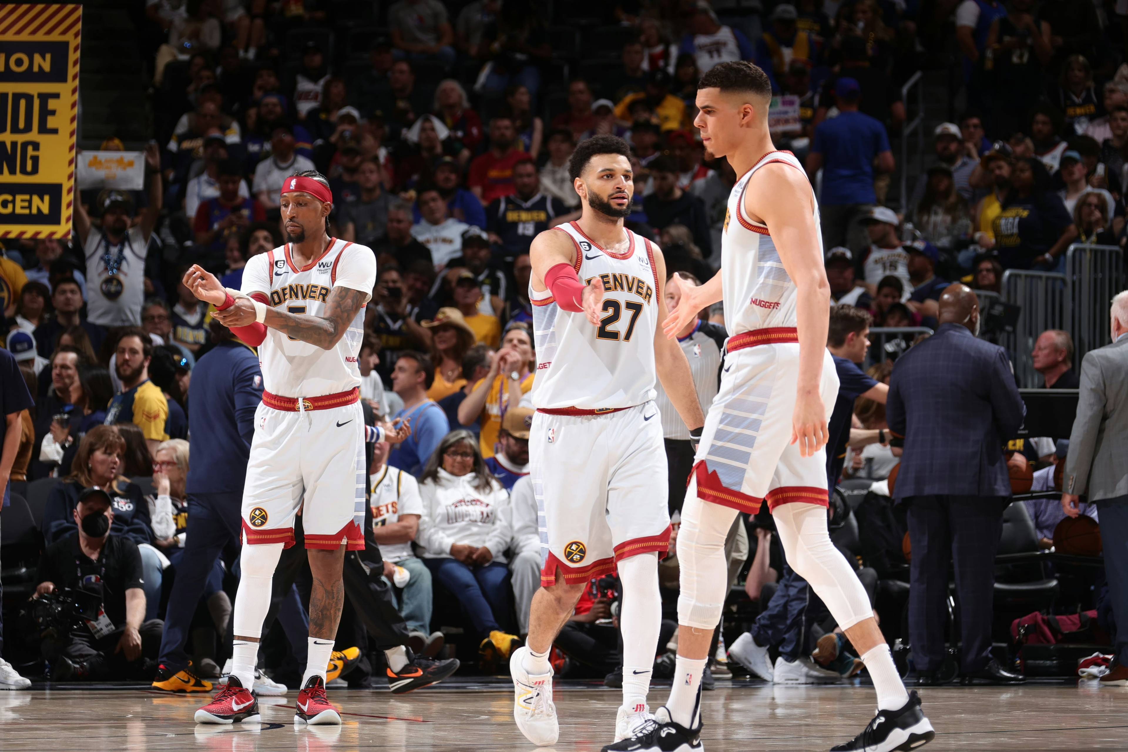 缩短持球周 缩短持球周